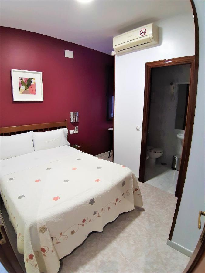 Hostal Dulcinea Madrid Dış mekan fotoğraf