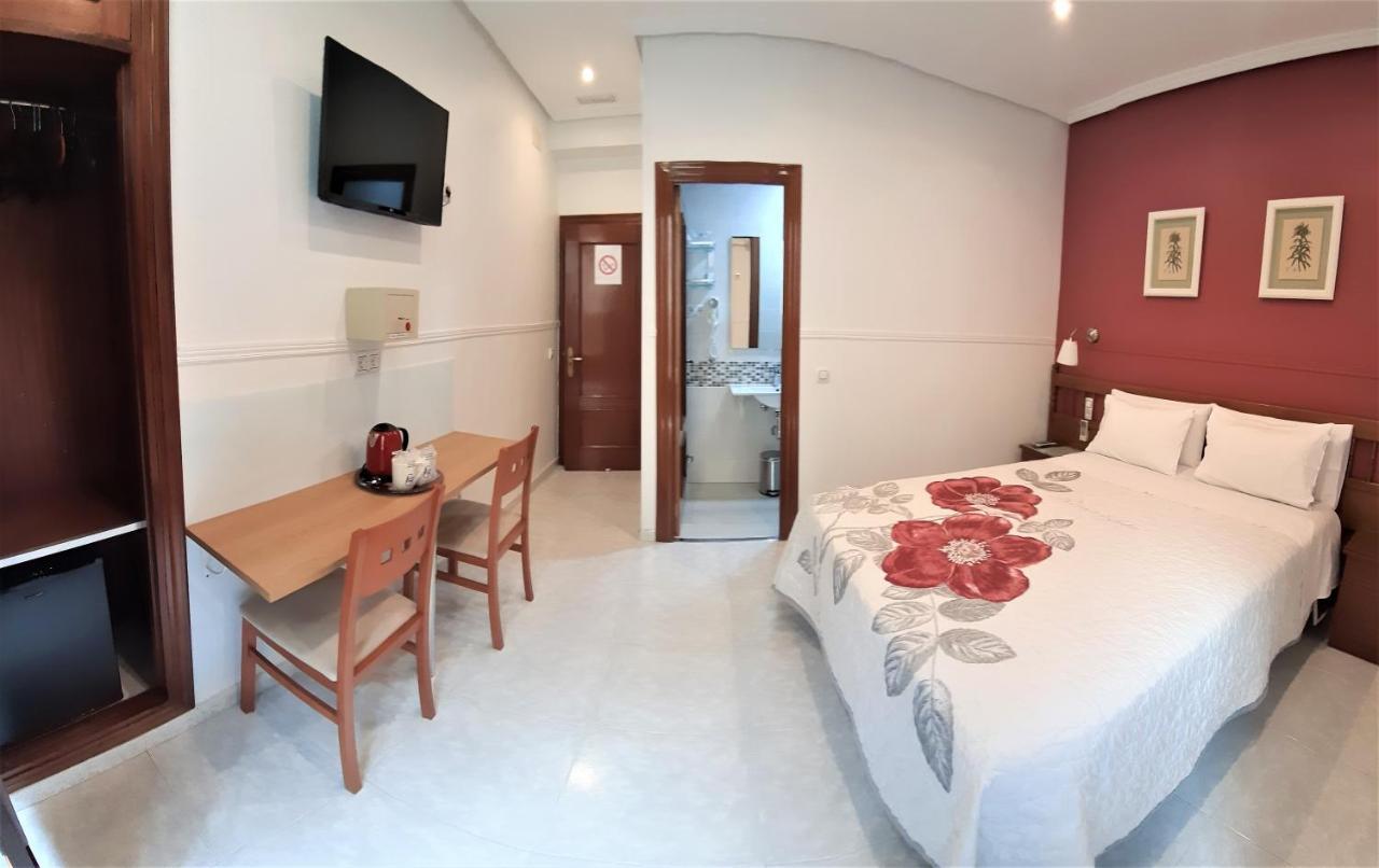 Hostal Dulcinea Madrid Dış mekan fotoğraf