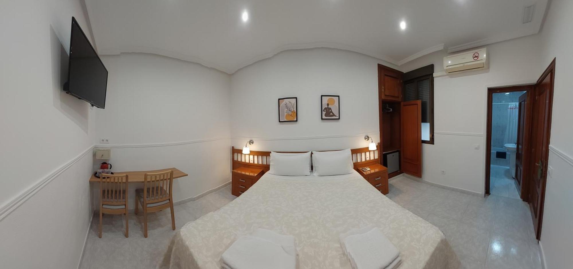 Hostal Dulcinea Madrid Dış mekan fotoğraf