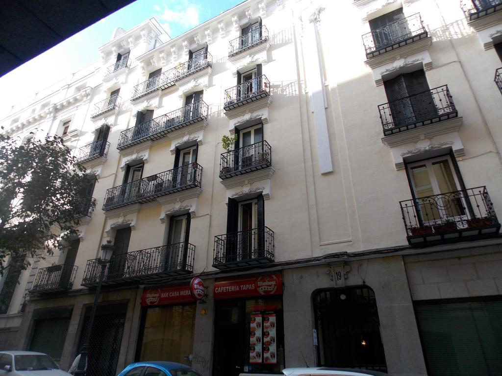 Hostal Dulcinea Madrid Dış mekan fotoğraf