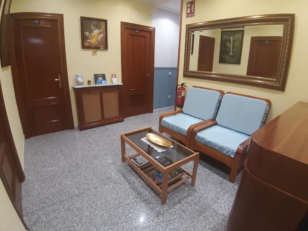 Hostal Dulcinea Madrid Dış mekan fotoğraf