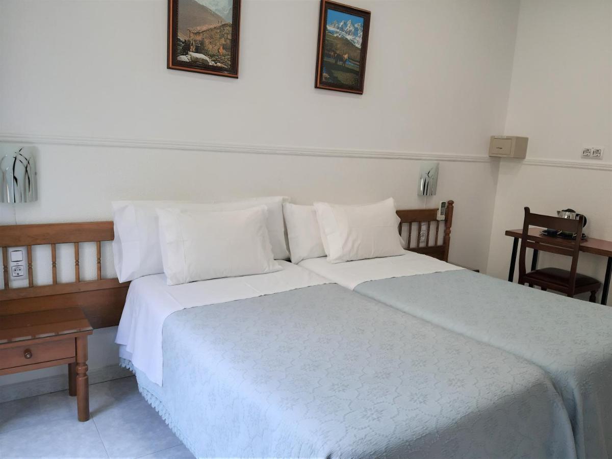 Hostal Dulcinea Madrid Dış mekan fotoğraf